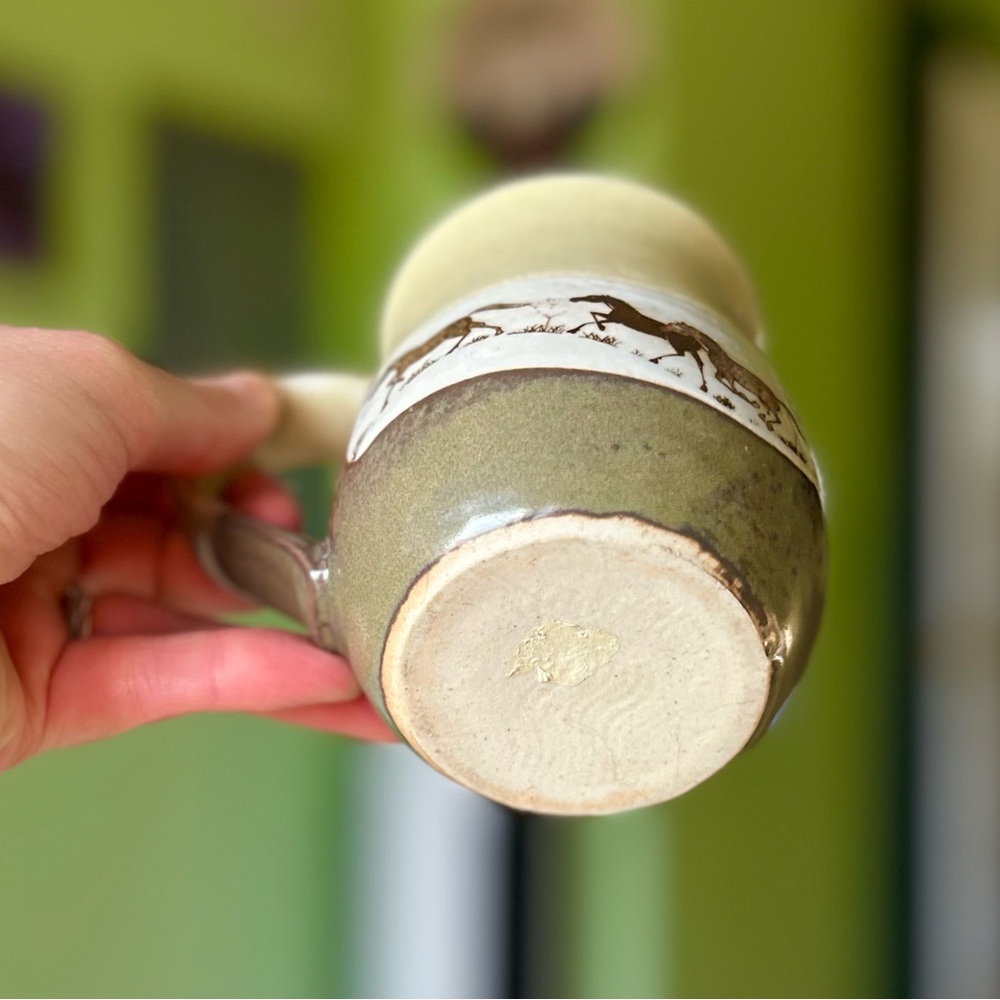 VTG Pottery Rustic Handmade Galloping Horses Western Kitchenware Dining Cup Mug - Picture 4 of 9